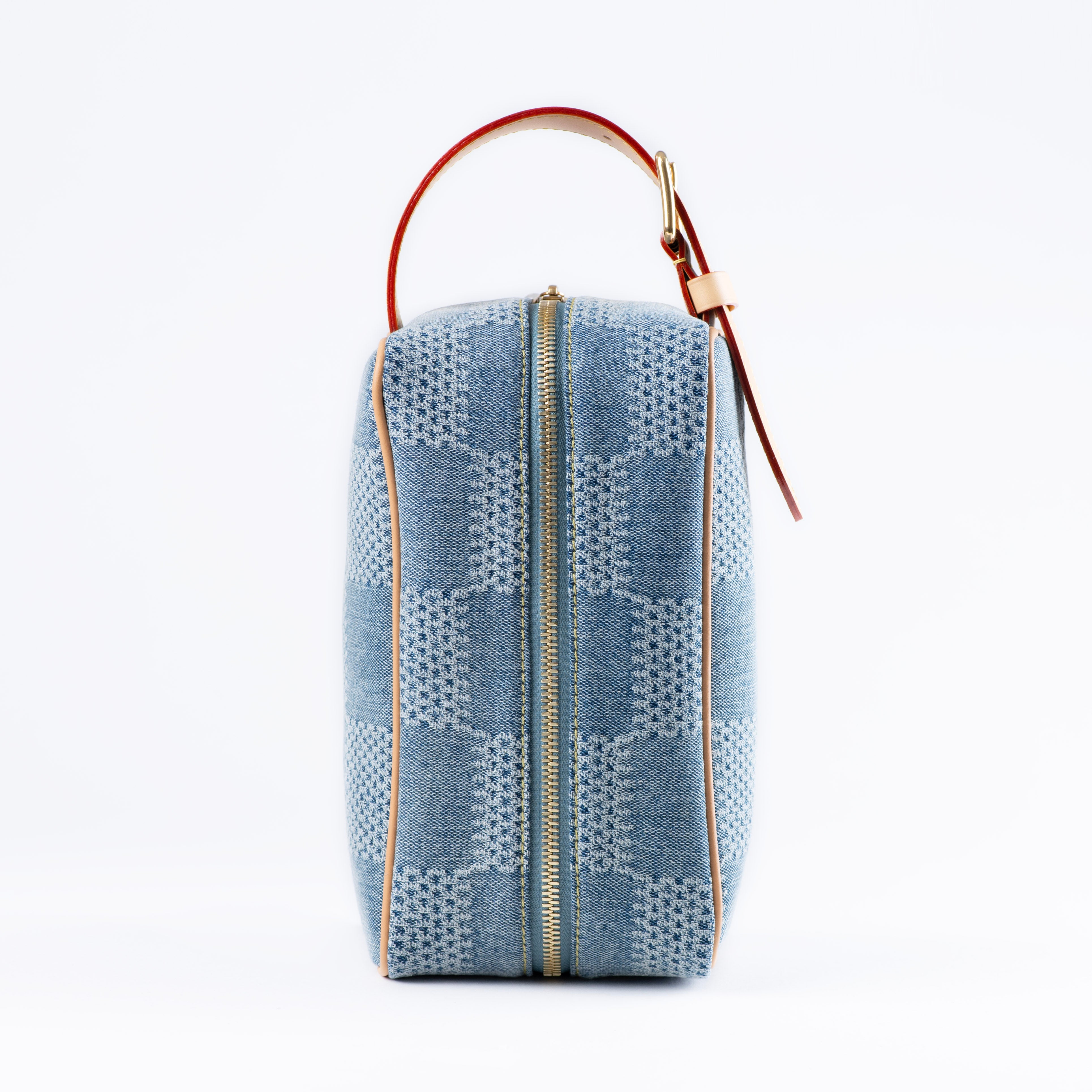 在庫わずか♪【LOUIS VUITTON】Locker Dopp Kit Monogram Dust LOUIS VUITTON LOCKER DOPP KIT – Recyclist House